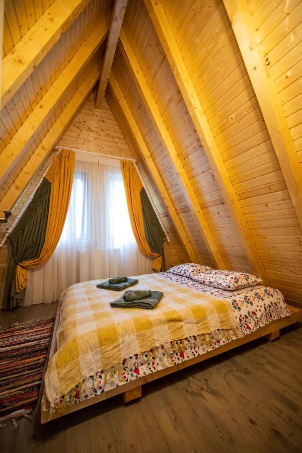 Catunul Din Podei A-Frame Dragoslavele Extérieur photo